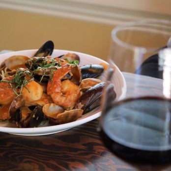 The 1901 - Red wine and seafood - Italian Near Me - Oxnard, California