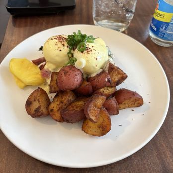 Tilikum Place Cafe - Eggs Benedict - New American Near Me - Seattle, Washington Tilikum Place Cafe - Eggs Benedict - New American Near Me - Seattle, Washington