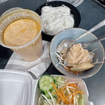 Real Thai Mile High - Thai Vermicelli With Curry - Thai Near Me - Aurora, Colorado Real Thai Mile High - Thai Vermicelli With Curry - Thai Near Me - Aurora, Colorado
