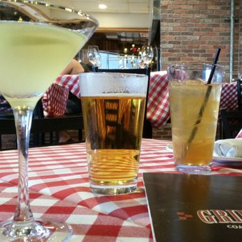 Grimaldi's Pizzeria - Limonchello & Stella draft - Pizza Near Me - Gilbert, Arizona