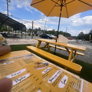 Pabellon Arepas And Bowls - Food Trucks Near Me - Durham, North Carolina Pabellon Arepas And Bowls - Food Trucks Near Me - Durham, North Carolina