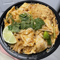 Rai Lay Blakeney - Chicken pad Thai