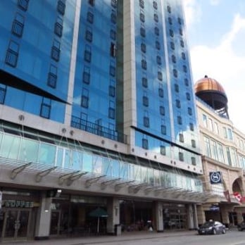 Sheraton Fallsview Hotel - Hotels Near Me - Niagara Falls, Ontario