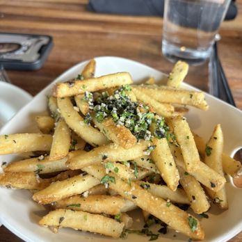 Yard House - Parmesan Truffle Fries - New American Near Me - Lone Tree, Colorado
