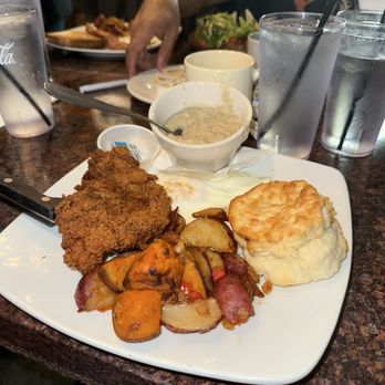 White Wolf Cafe - Country Fried Chicken - New American Near Me - Orlando, Florida White Wolf Cafe - Country Fried Chicken - New American Near Me - Orlando, Florida