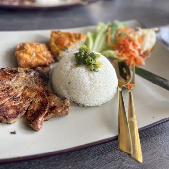 Pho Da - Pork chop, steamed egg, shrimp paste. - Vietnamese Near Me - El Monte, California Pho Da - Pork chop, steamed egg, shrimp paste. - Vietnamese Near Me - El Monte, California