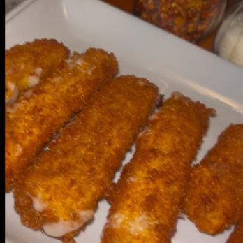 Capone's Oven & Bar - Fried Mozzarella sticks - Pizza Near Me - Houston, Texas Capone's Oven & Bar - Fried Mozzarella sticks - Pizza Near Me - Houston, Texas