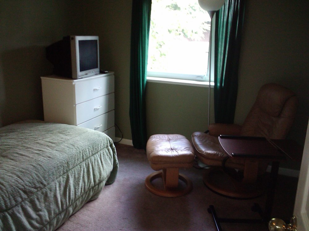 CRESCENT MOON ADULT FOSTER HOME Updated September 2024 4577 Avalon