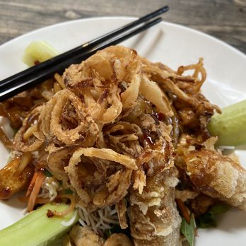 Napa General Store - Noodle bowl - Home Decor Near Me - Napa, California