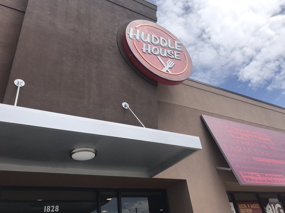 Huddle House Logo