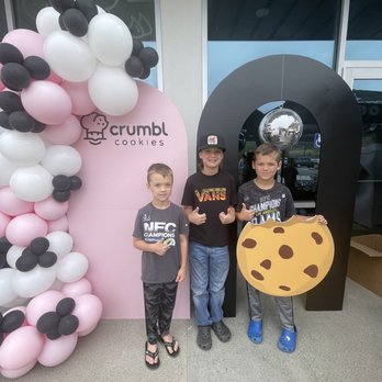 Crumbl - Eagle Glen - Yummy cookies! - Bakeries Near Me - Corona, California Crumbl - Eagle Glen - Yummy cookies! - Bakeries Near Me - Corona, California