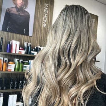 NewStylebysara - Baby lights - Blow Dry/Out Services Near Me NewStylebysara - Baby lights - Blow Dry/Out Services Near Me