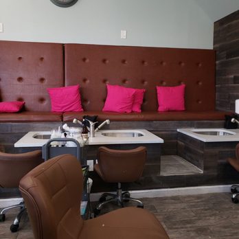Lotus Nail Lounge - Pedicure station - Nail Salons Near Me - Brooklyn, New York Lotus Nail Lounge - Pedicure station - Nail Salons Near Me - Brooklyn, New York