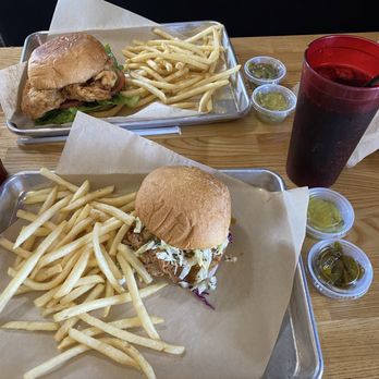 The Rib Tickler Barbeque - Chicken and Pulled Pork Sandwich. - Barbeque Near Me - Tomball, Texas