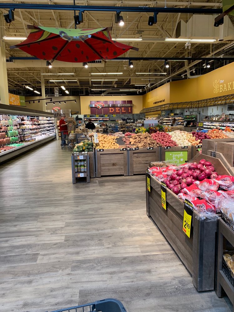 Hannaford Supermarket, Scarborough Roadtrippers