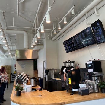 DRIP TEA - Interior - Bubble Tea Near Me - Seattle, Washington