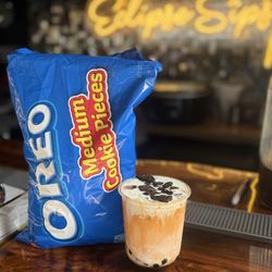 Eclipse Sips - Thai tea with Oreo