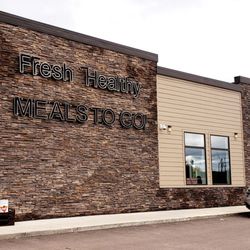 Beaver Hill Shell - The outside view of the store and café.