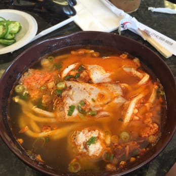 Le Croissant Dore - Bánh canh (shrimp udon) - Bakeries Near Me - Westminster, California