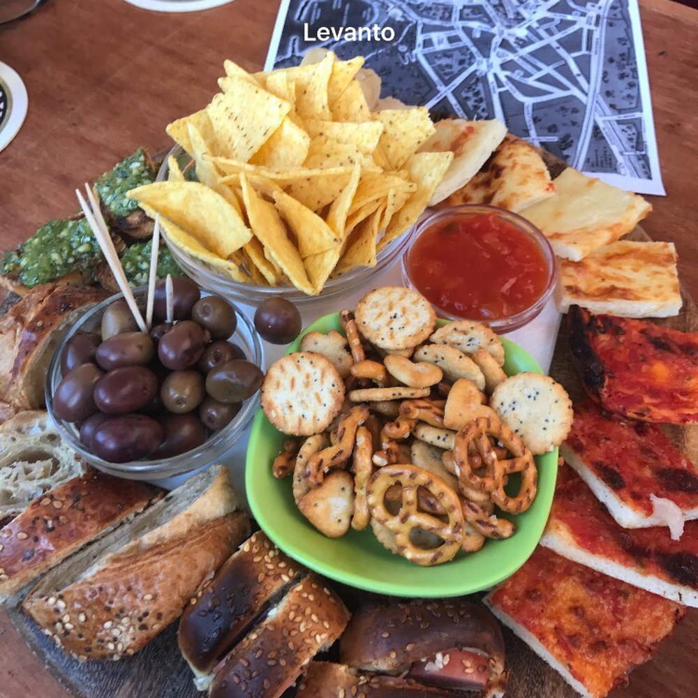 La Tortuga - App plate during happy hour! - Bars Near Me - Levanto, SP La Tortuga - App plate during happy hour! - Bars Near Me - Levanto, SP