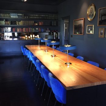 Faust - Wine Tasting Room Near Me - St. Helena, California