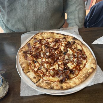 HighBrow - Bbq pizza - Pizza Near Me - Northampton, Massachusetts