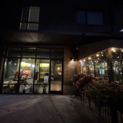 Yummy Thai Restaurant And Bar