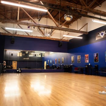 Trilliant Studios - The Tanzanite Ballroom - Dance Clubs Near Me - Oakland, California