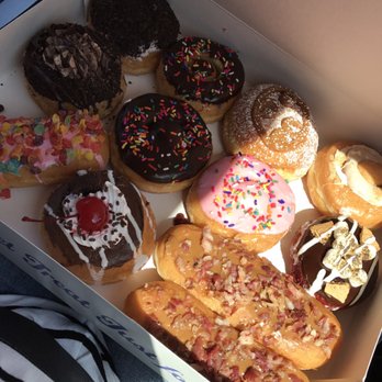 Mojo Donuts - Oreo, smores, fruity pebbles, cotton candy, rice pudding, brownie sundae - Donuts Near Me - Pembroke Pines, Florida