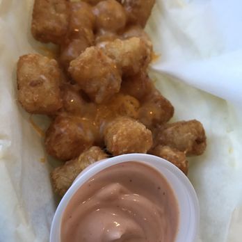 Snowbunny Drive-In - Tots w fry sauce - Burgers Near Me - Hailey, Idaho