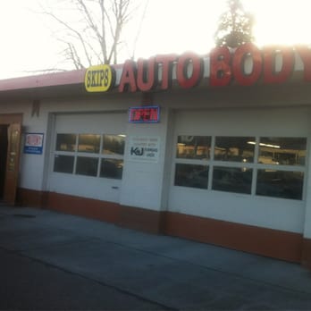 Skip's Auto Rebuild - Body Shops Near Me - Kent, Washington