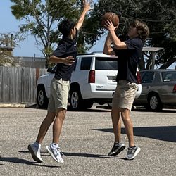 Memorial Private School - Every day our students enjoy an hour lunch recess time to release stress and maintain friendships.