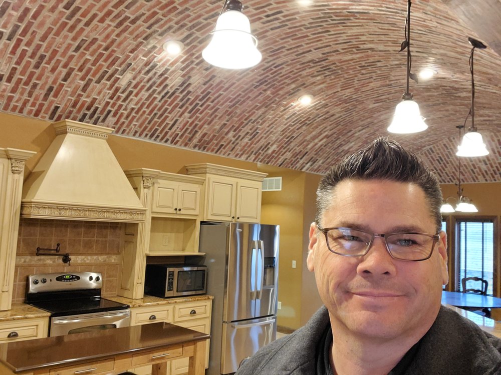 JEFF TAYLOR REALTY Contact Agent 2942 E Sunshine, Springfield