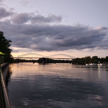 Tate’s - View down the river - Venues & Event Spaces Near Me - Middletown, Connecticut