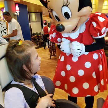 Café Mickey - Italian Near Me