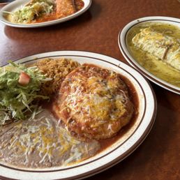 refried beans Spanish rice, tostada, and chili Verde burrito refried beans Spanish rice, tostada, and chili Verde burrito