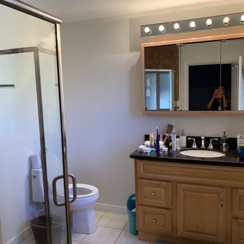 Patkowski Construction - Old bathroom - Flooring Near Me Patkowski Construction - Old bathroom - Flooring Near Me