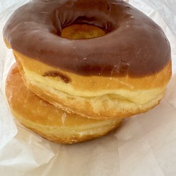 The Donut Mill - 05.25.25 Chocolate and Glaze donuts - Donuts Near Me - Eureka, California The Donut Mill - 05.25.25 Chocolate and Glaze donuts - Donuts Near Me - Eureka, California
