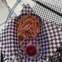 Cold fries! Cold fries!