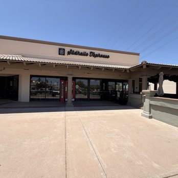 Wren Südhalle - Entrance - Breweries Near Me - Phoenix, Arizona Wren Südhalle - Entrance - Breweries Near Me - Phoenix, Arizona