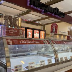 Paragon Food Court - Ice cream