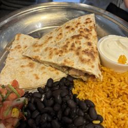 Bueno Y Sano - Chicken quesadilla