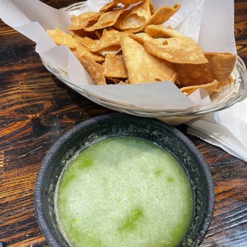 ConiSeafood - Chips and salsa - Mexican Near Me - Inglewood, California ConiSeafood - Chips and salsa - Mexican Near Me - Inglewood, California