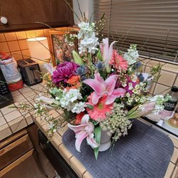 Blossoms & Balloons Florist - Victorian spender bouquet.