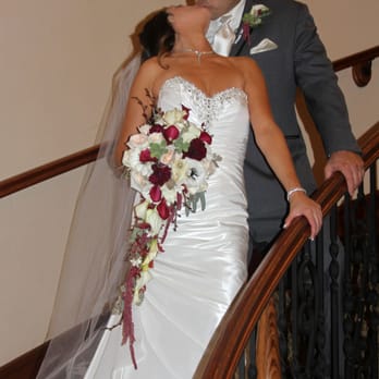 Suzanne M Smith Designs - Beautiful Formal cascade of calla, garden roses and seasonal blooms - Floral Designers Near Me - Temecula, California Suzanne M Smith Designs - Beautiful Formal cascade of calla, garden roses and seasonal blooms - Floral Designers Near Me - Temecula, California