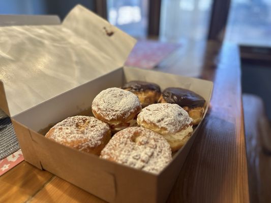 DeEtta's Bakery by null