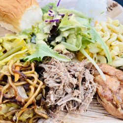 Queens Waikiki Luau - Hawaiian Food