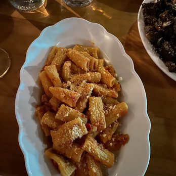 Piano Piano - Rigatoni - Pizza Near Me - Oakville, Ontario Piano Piano - Rigatoni - Pizza Near Me - Oakville, Ontario