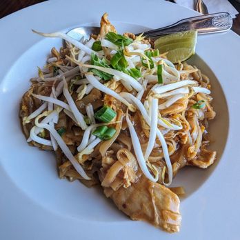 Sawaddee - Pad Thai Noodle - Sushi Bars Near Me - Miami Beach, Florida