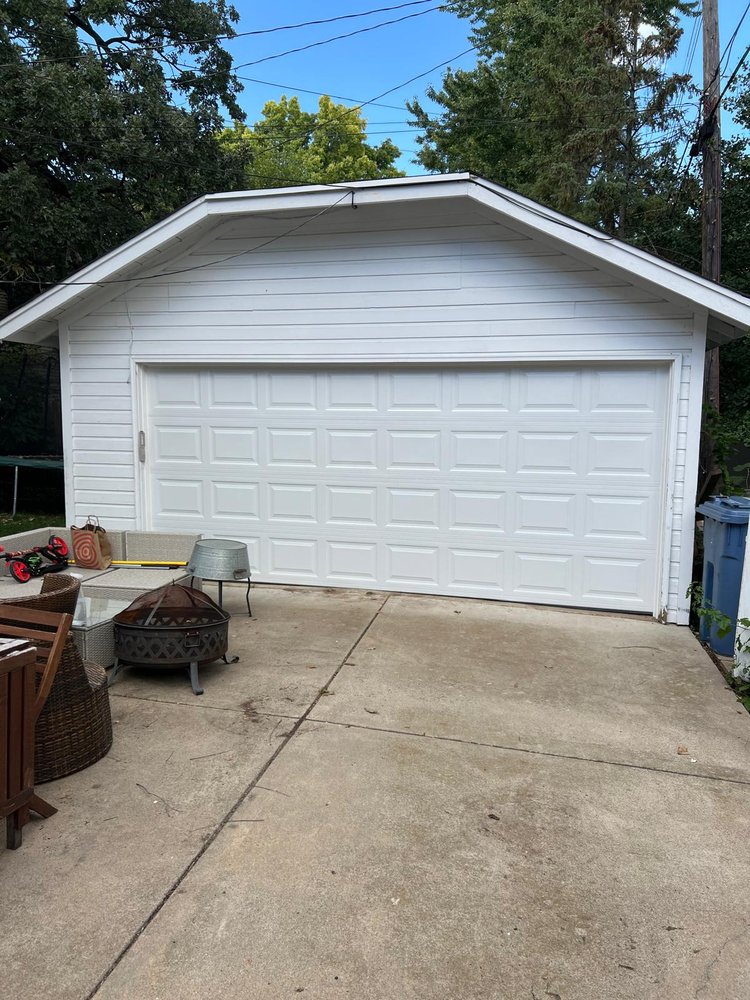 Door Repair Service - Garage Door Contractor in Minneapolis, MN
